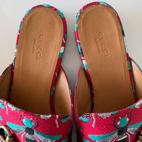 Gucci Red Bumble Bee Print Princetown Brocade Flat Mule Slides Shoes EU 39 US 9 - Picture 4 of 8